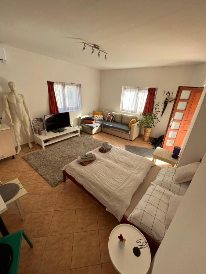 Wash House Apartman Győr Buitenkant foto