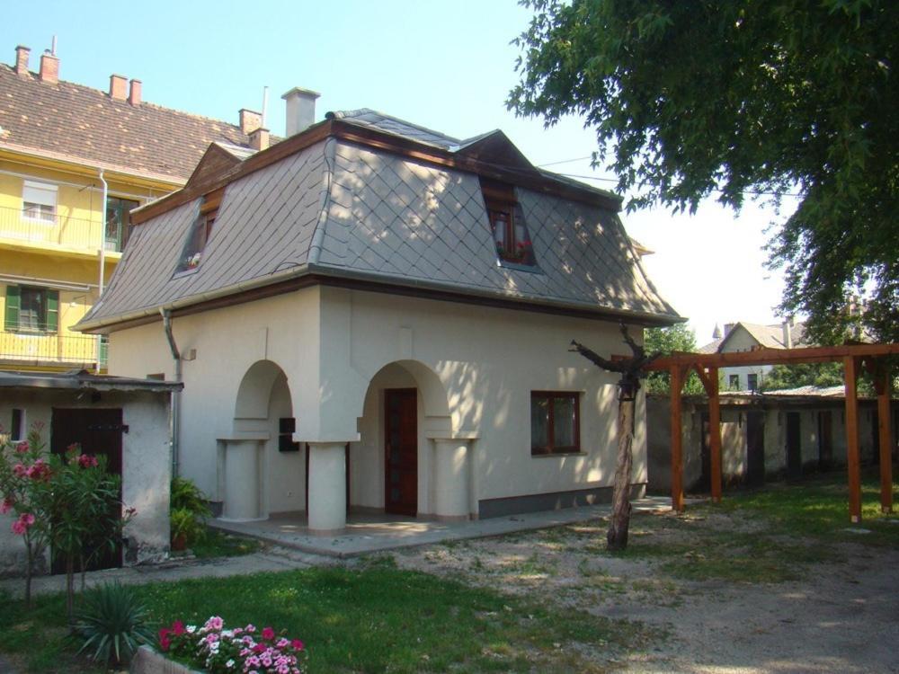 Wash House Apartman Győr Buitenkant foto